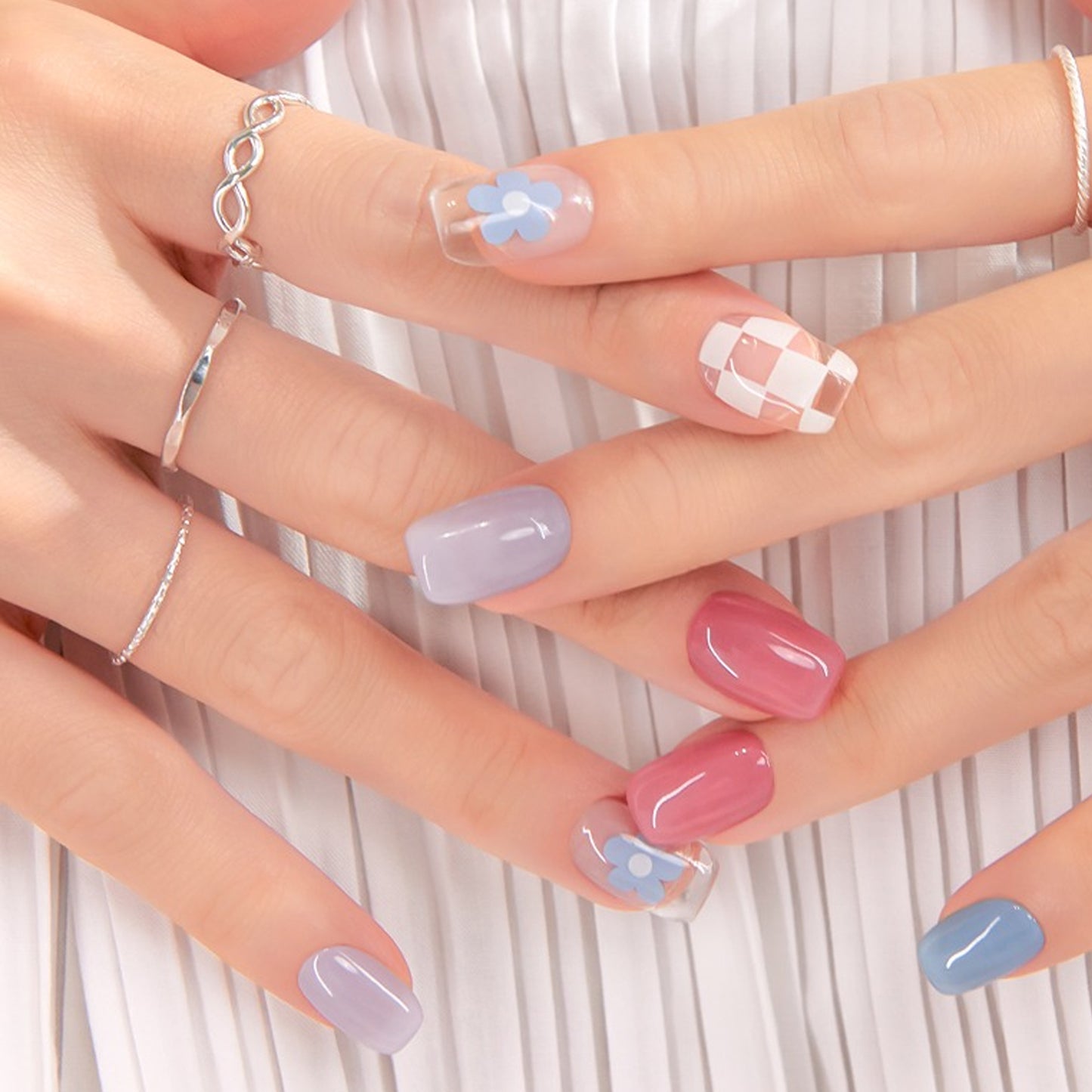 Bloom Nail (Round Square)
