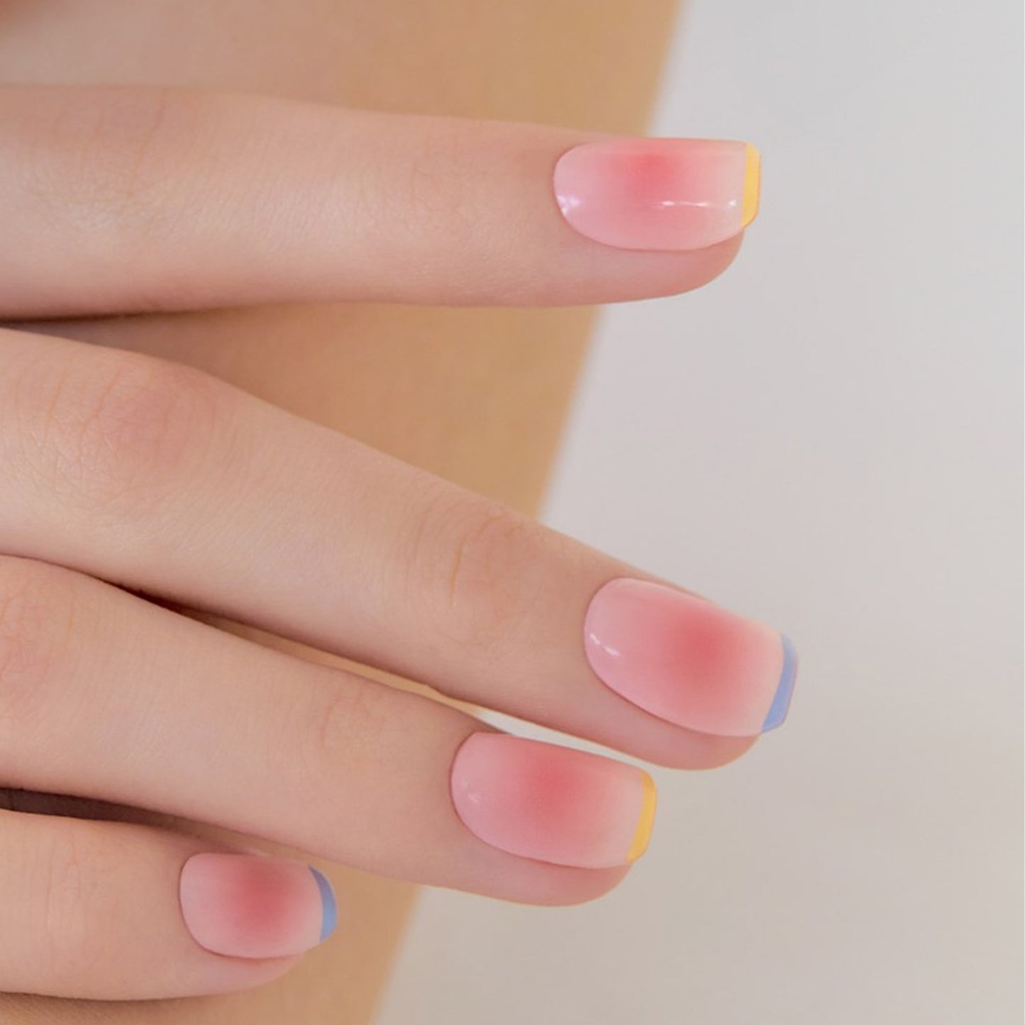 Cheek Nail (Round Square)
