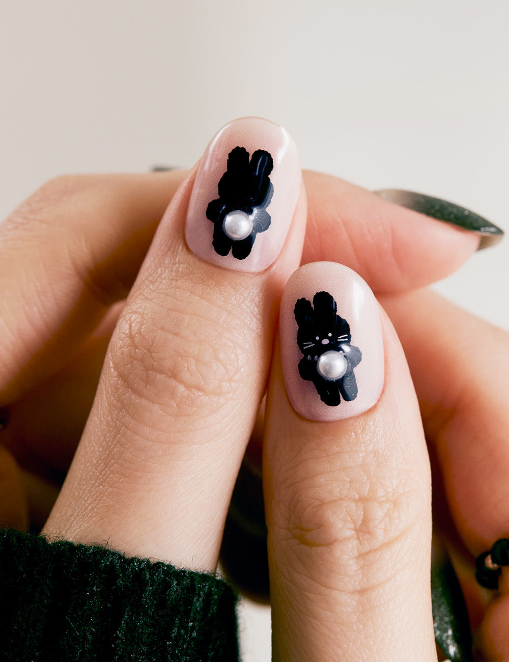 Ohora sticker N Black Bunny Nails