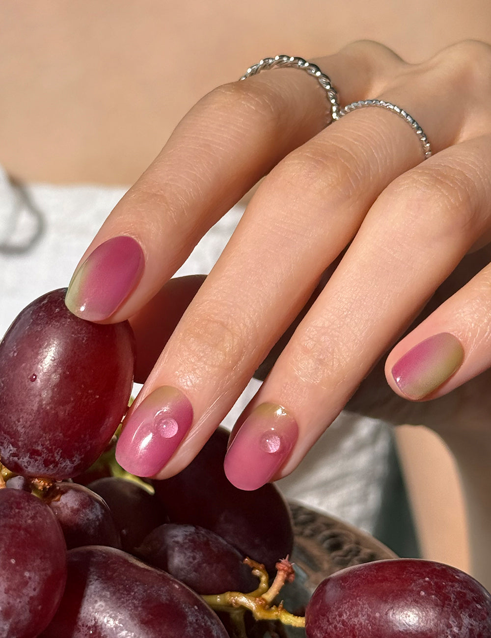 Ohora sticker N Juicy Grape Nails