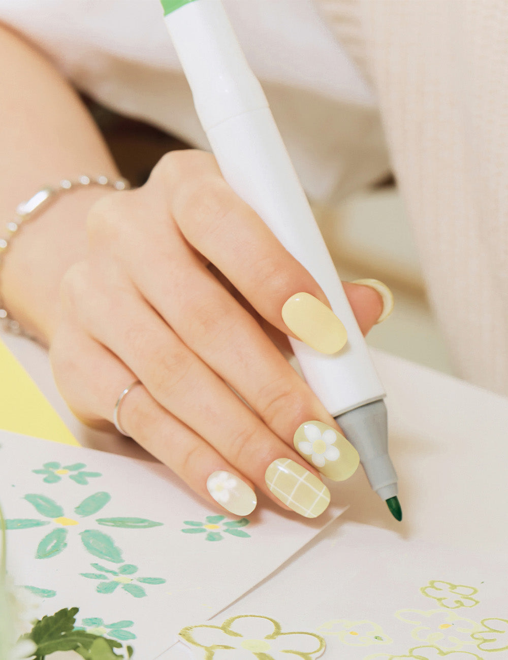 Ohora sticker N Olivia Nail