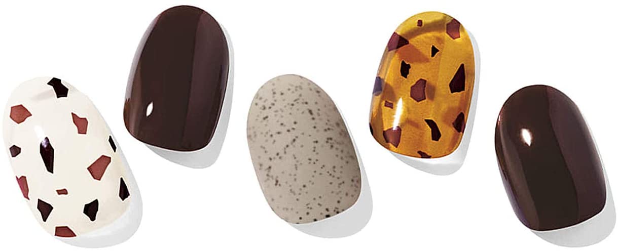 Ohora (N Brown Terrazzo Nails)