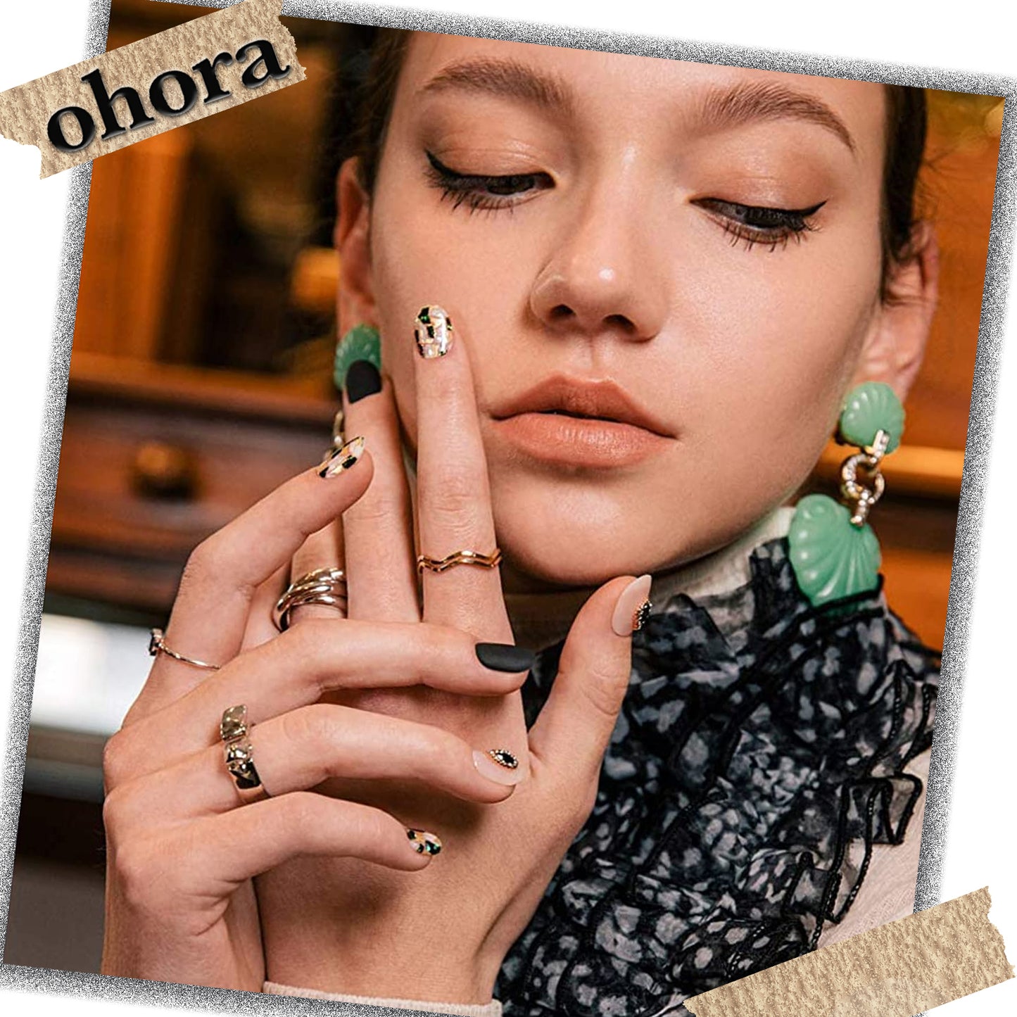 Ohora (N Black Dahlia Nails)